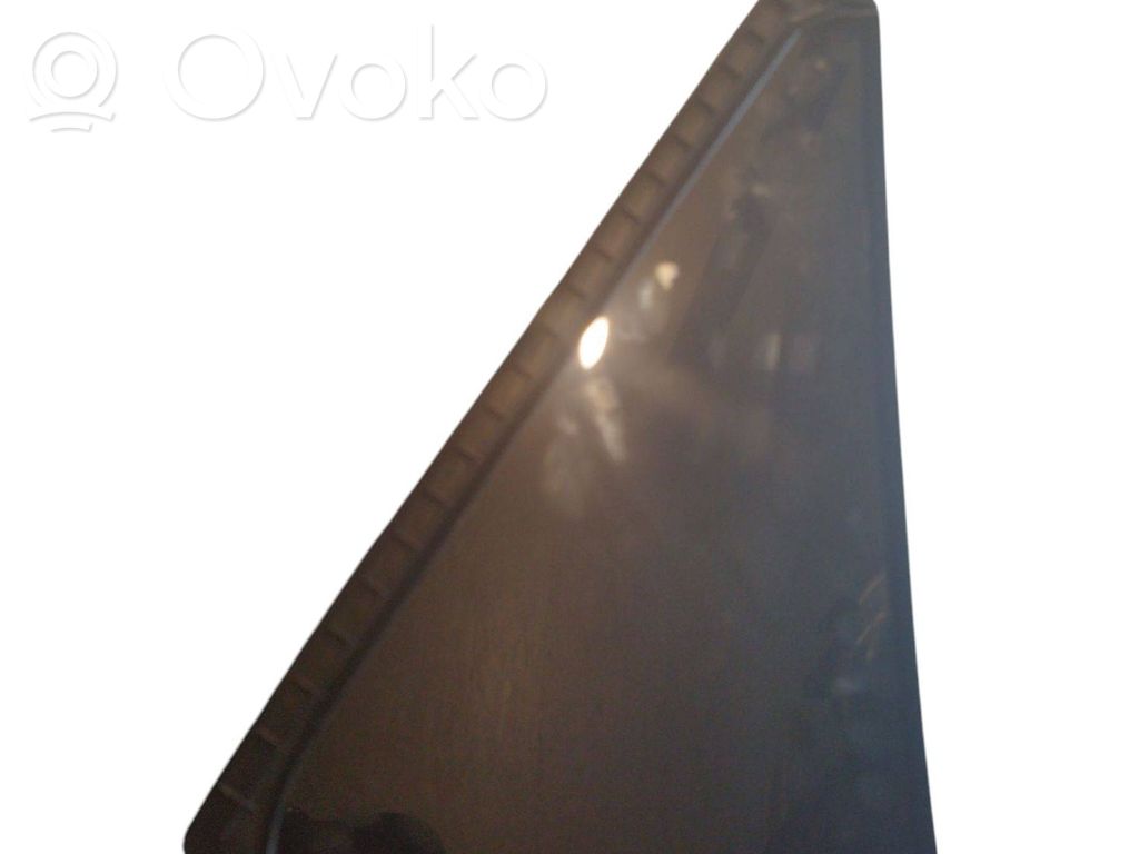 Subaru Outback (BS) Ventanilla de ventilación de la puerta trasera 