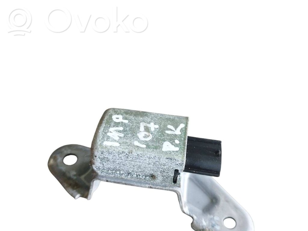 Subaru Impreza II Airbagsensor Crashsensor Drucksensor 