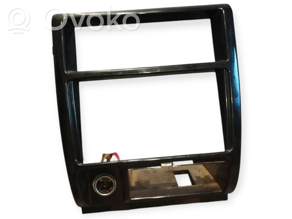 Subaru Forester SF Radio/GPS head unit trim 