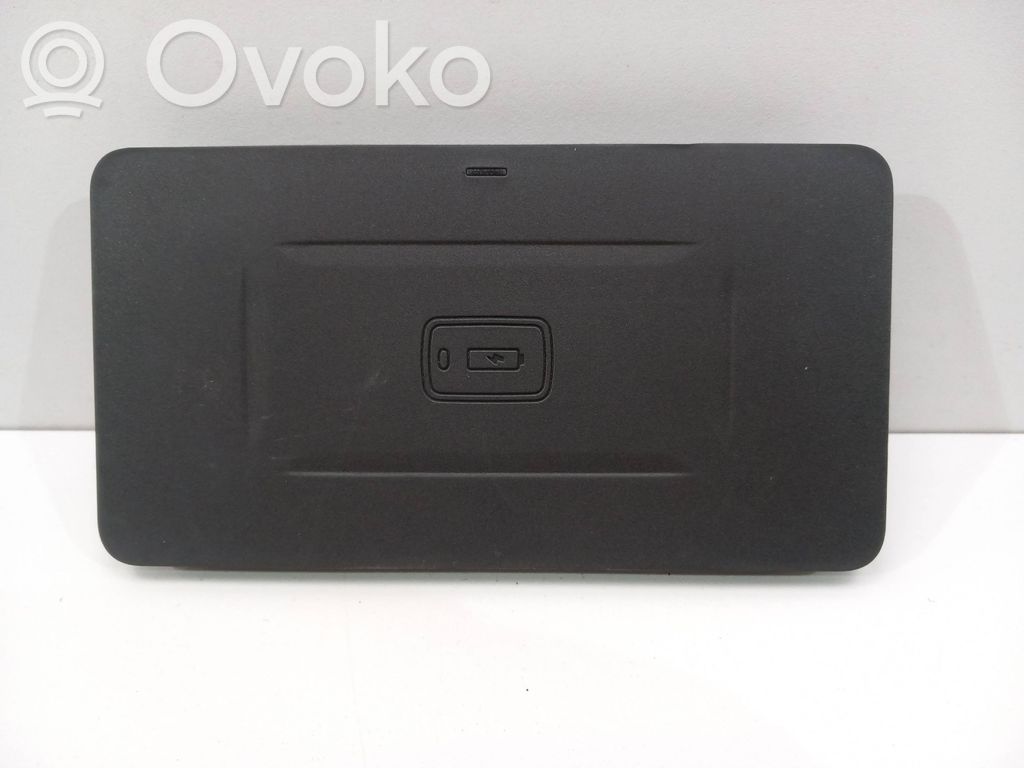 BMW 7 G11 G12 Wireless charging module 