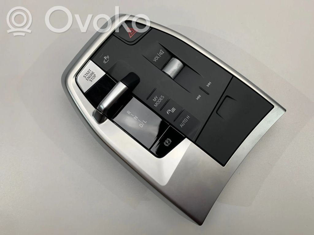 BMW X1 U11 Gear selector/shifter in gearbox 