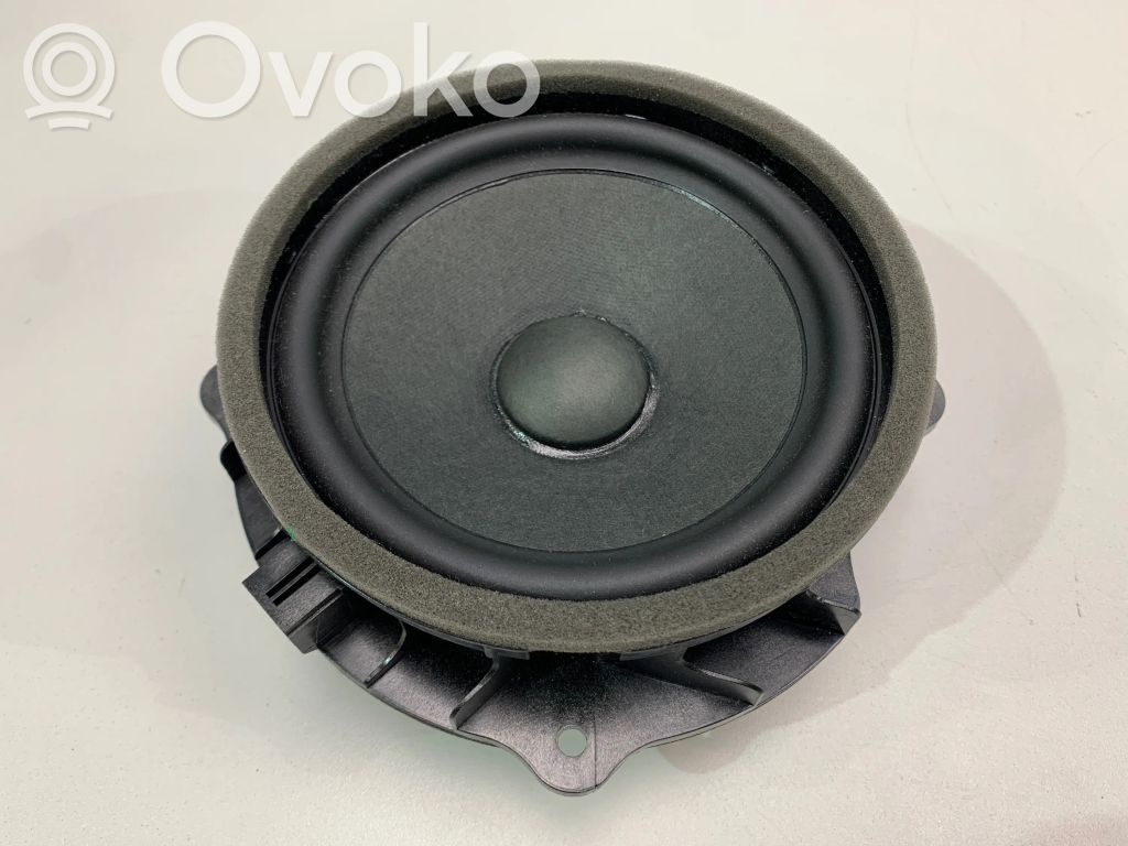Front door speaker   5A77E65