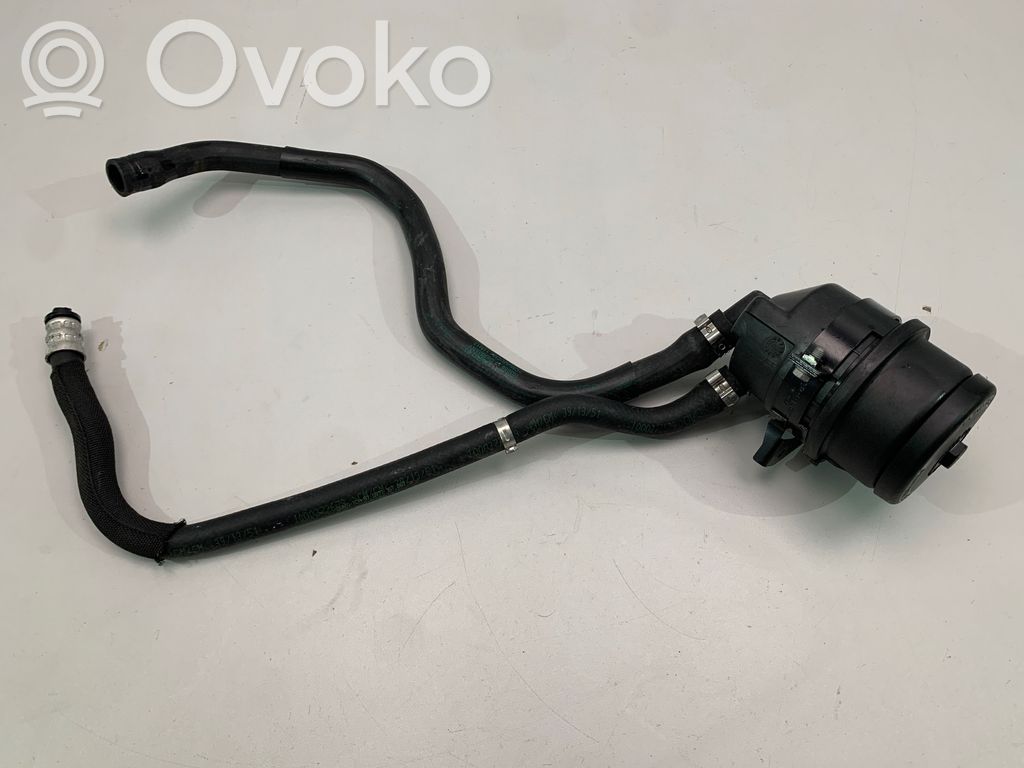 BMW 5 F10 F11 Vairo stiprintuvo skysčio bakelis 