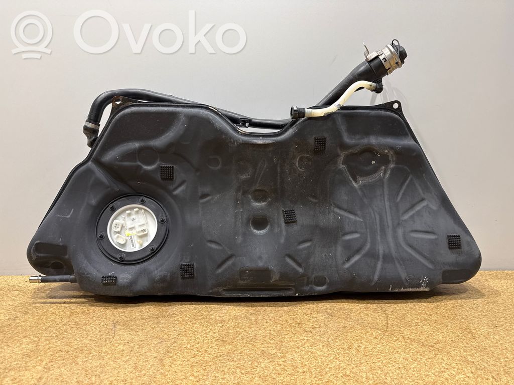 BMW 5 F10 F11 Polttoainesäiliö 