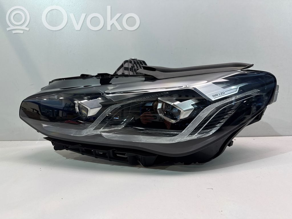 Headlight/headlamp   5A42247