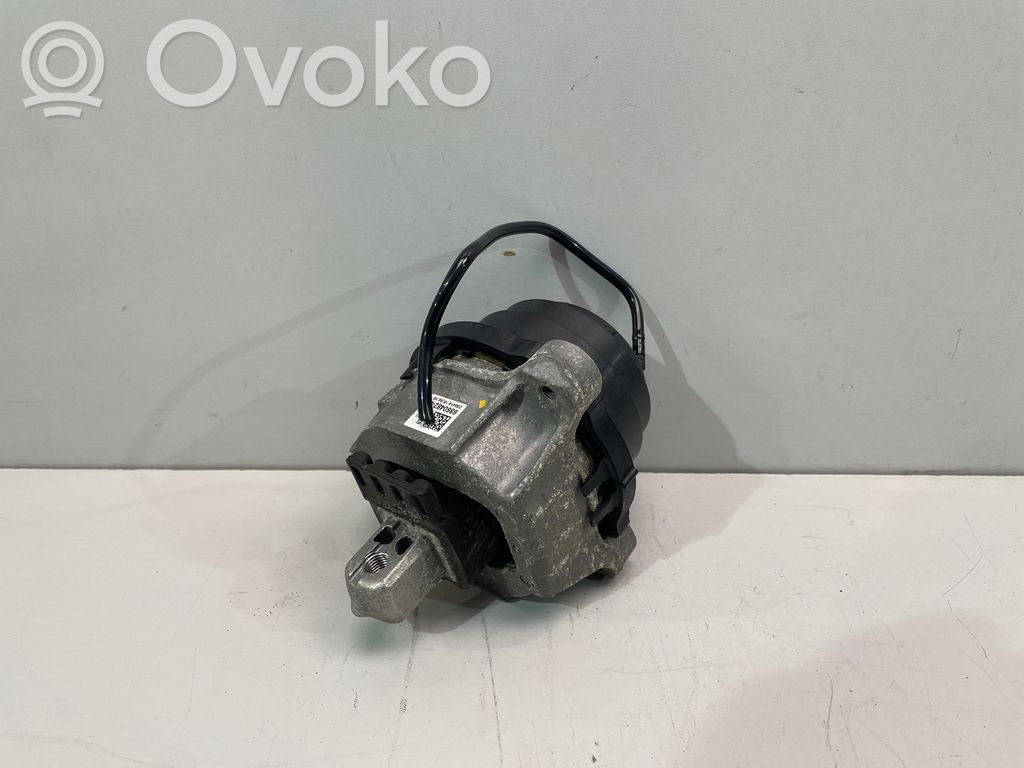 BMW 7 G11 G12 Engine mount bracket 