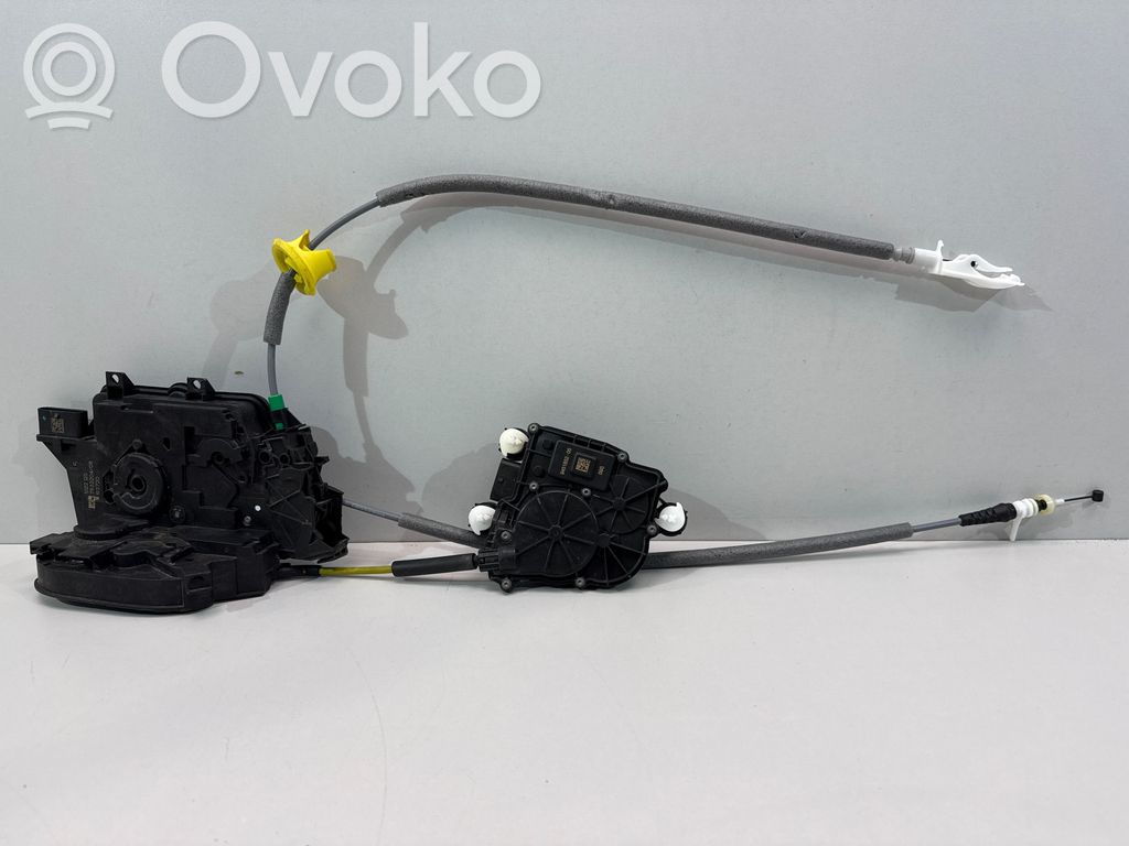 BMW 7 G70 Silniczek dociągania drzwi 