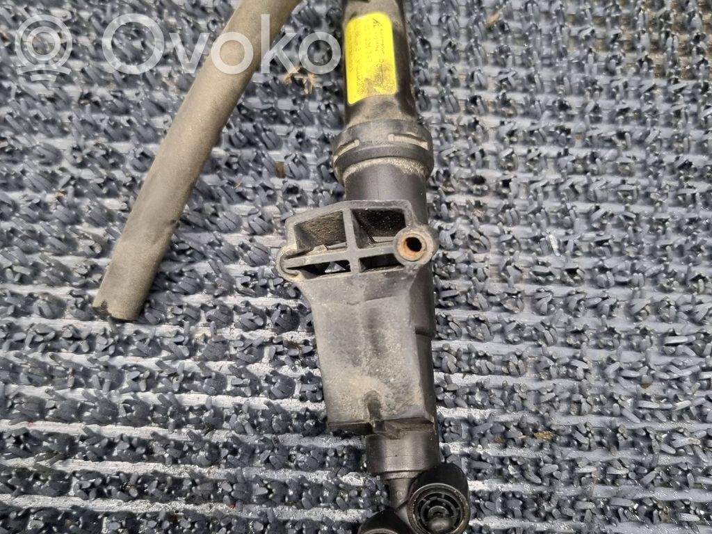 Volvo V50 Dysza spryskiwacza lampy przedniej 