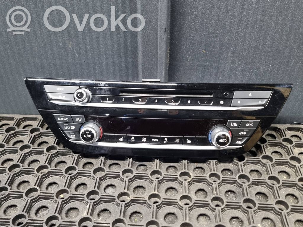 BMW 5 G30 G31 G38 Climate control unit 