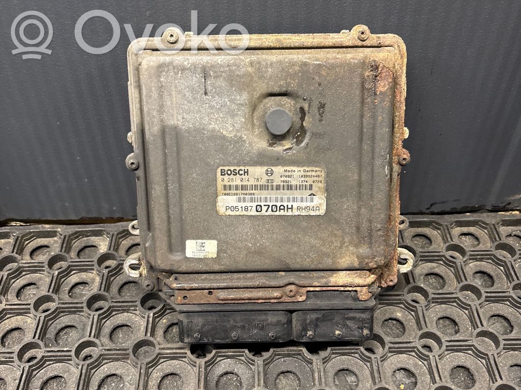 Chrysler Grand Voyager V Engine control unit/module 