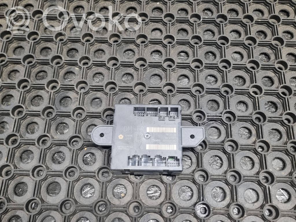Chrysler Grand Voyager V Door control unit/module 