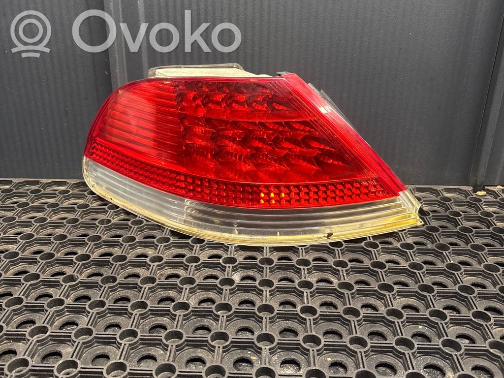 BMW 7 E65 E66 Galinis žibintas kėbule 