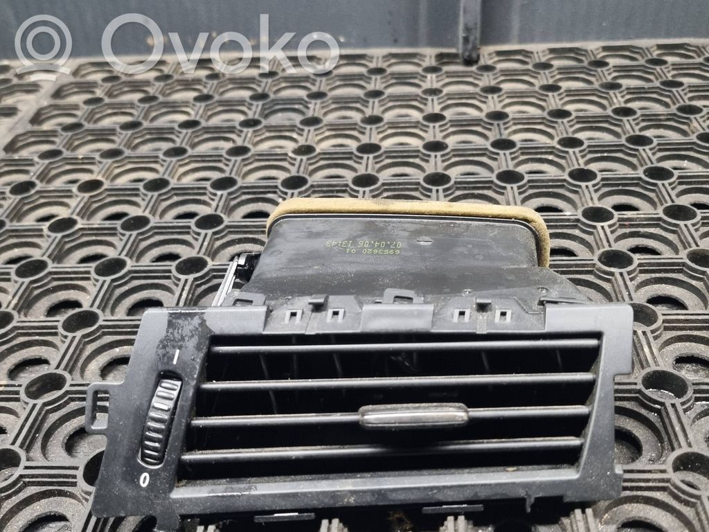 BMW 5 E60 E61 Šoninės oro grotelės 