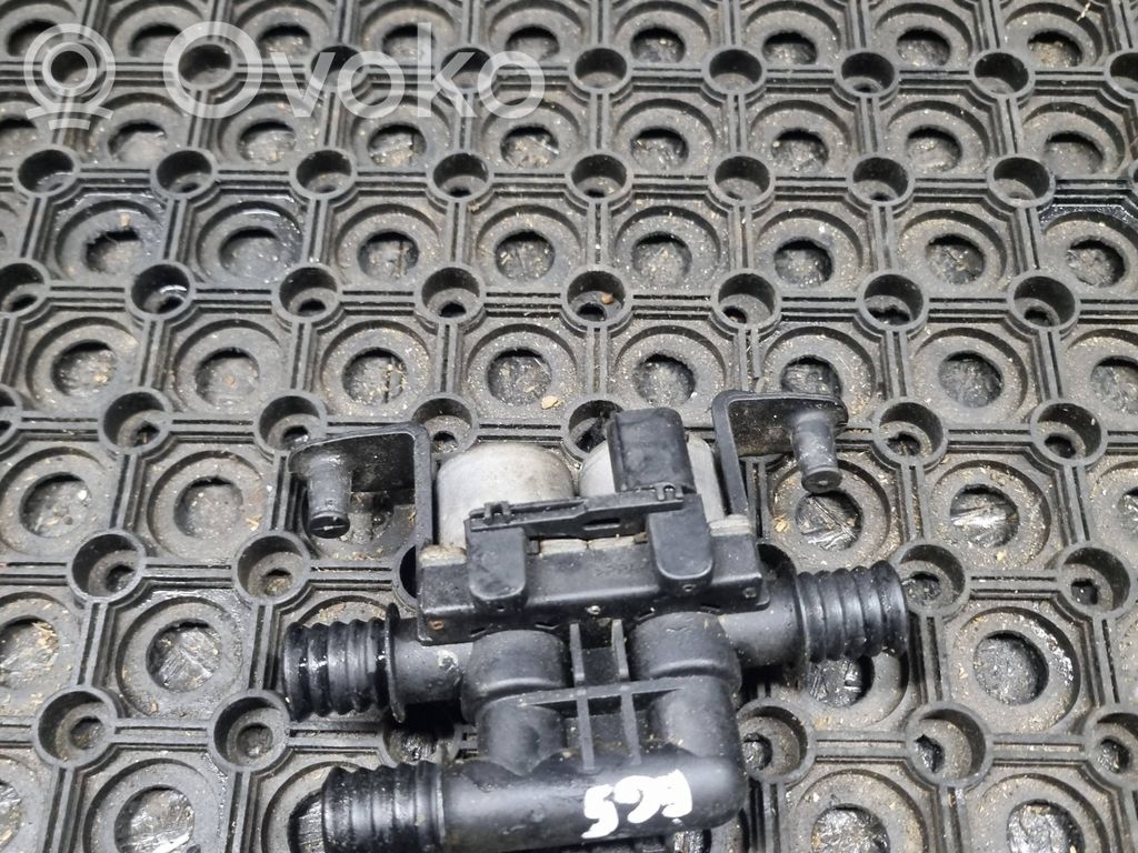 BMW 7 E65 E66 Apsildes radiatora vārsts (-i) 