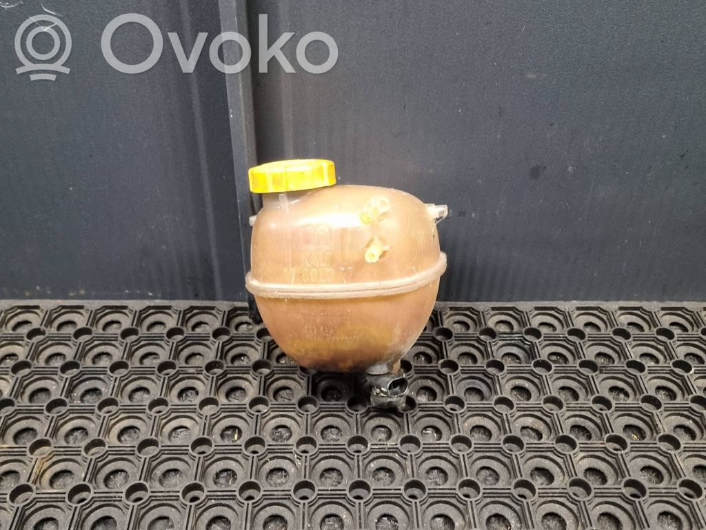 Opel Vectra C Aušinimo skysčio išsiplėtimo bakelis 