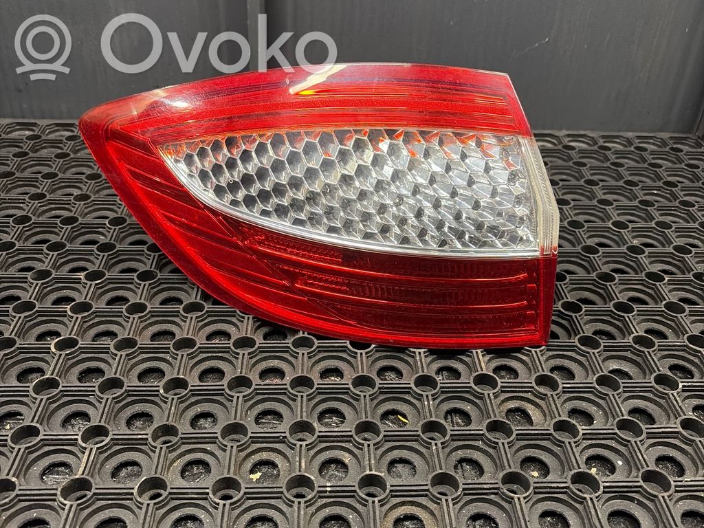 Ford Mondeo MK IV Lampa tylna 