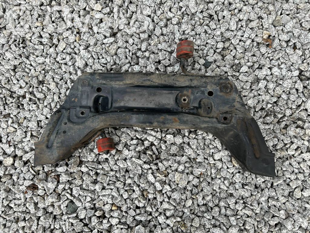 Skoda Fabia Mk1 (6Y) Front subframe 