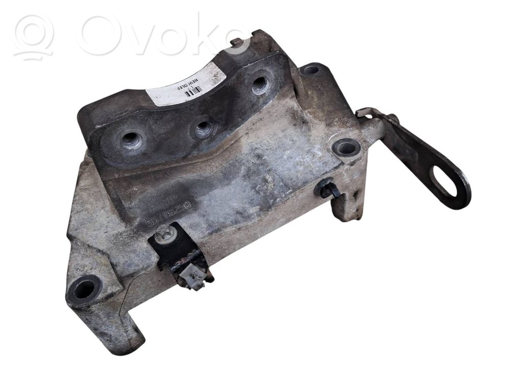 Engine mounting bracket   55199250