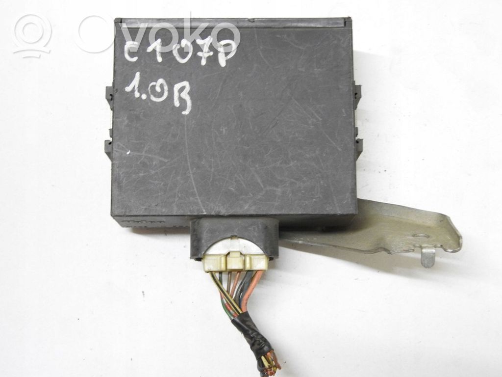 Toyota Aygo AB10 Door central lock control unit/module 