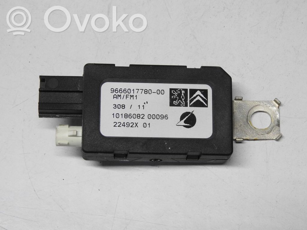 Citroen DS4 Antenos stiprintuvas 