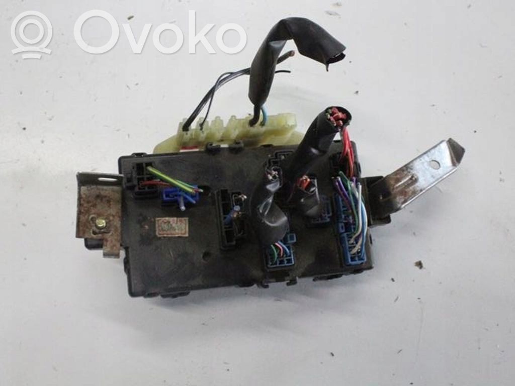 Daihatsu Terios Juego de caja de fusibles 