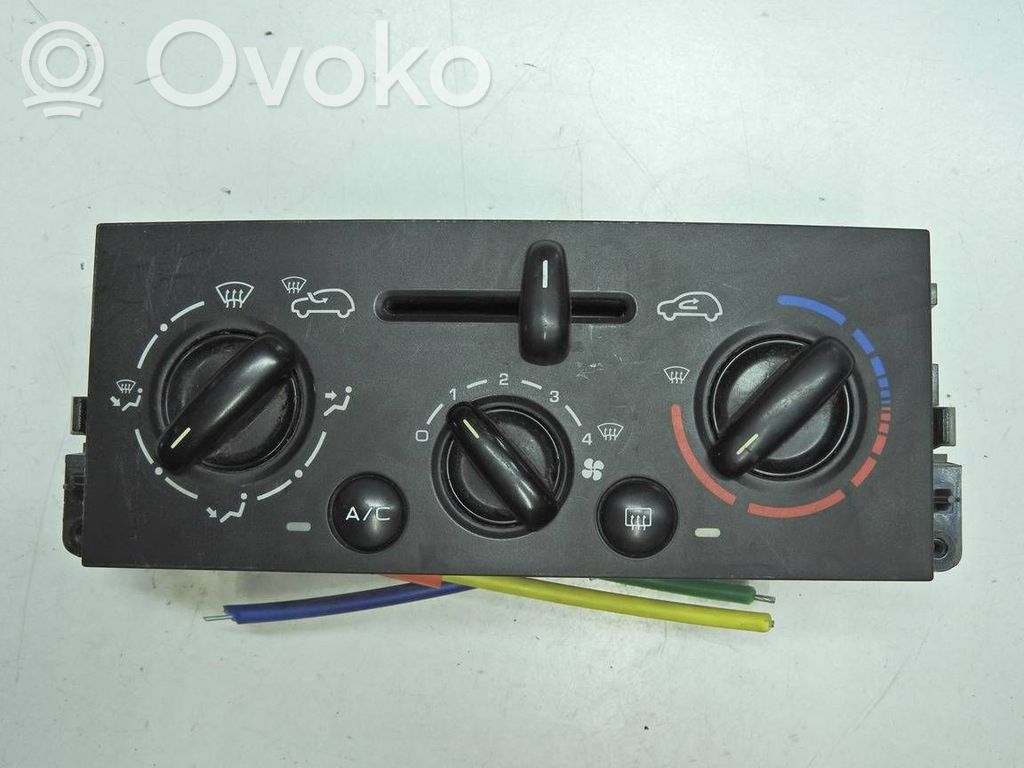 Peugeot 207 Climate control unit 