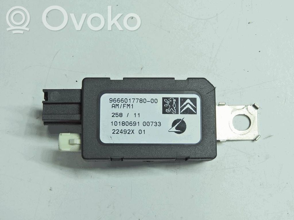 Antenos stiprintuvas   9666017780,22492X,101806910733