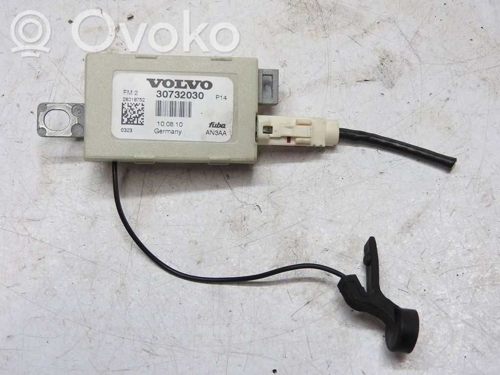 Volvo C30 Antenos stiprintuvas 