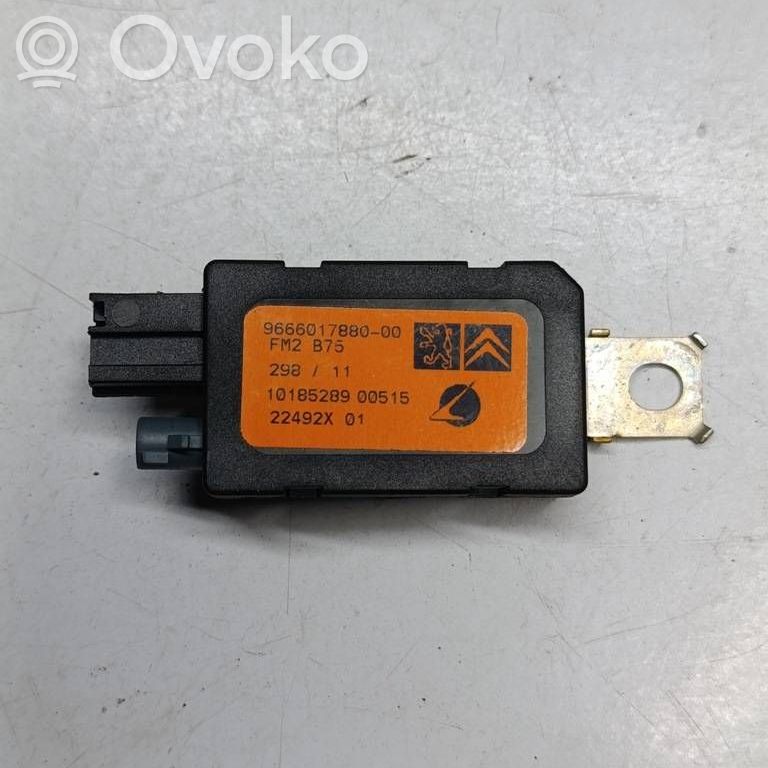 Antenos stiprintuvas   9666017880,22492X1,10185289