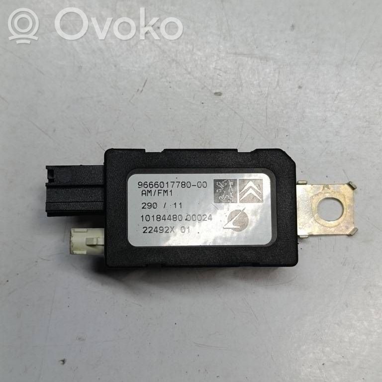 Citroen DS4 Antenos stiprintuvas 
