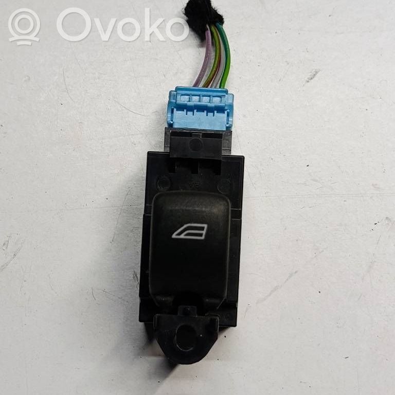 Electric window control switch   31394840,14W076