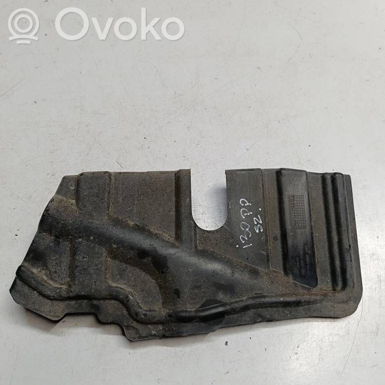 Hyundai i30 Variklio dugno apsauga 