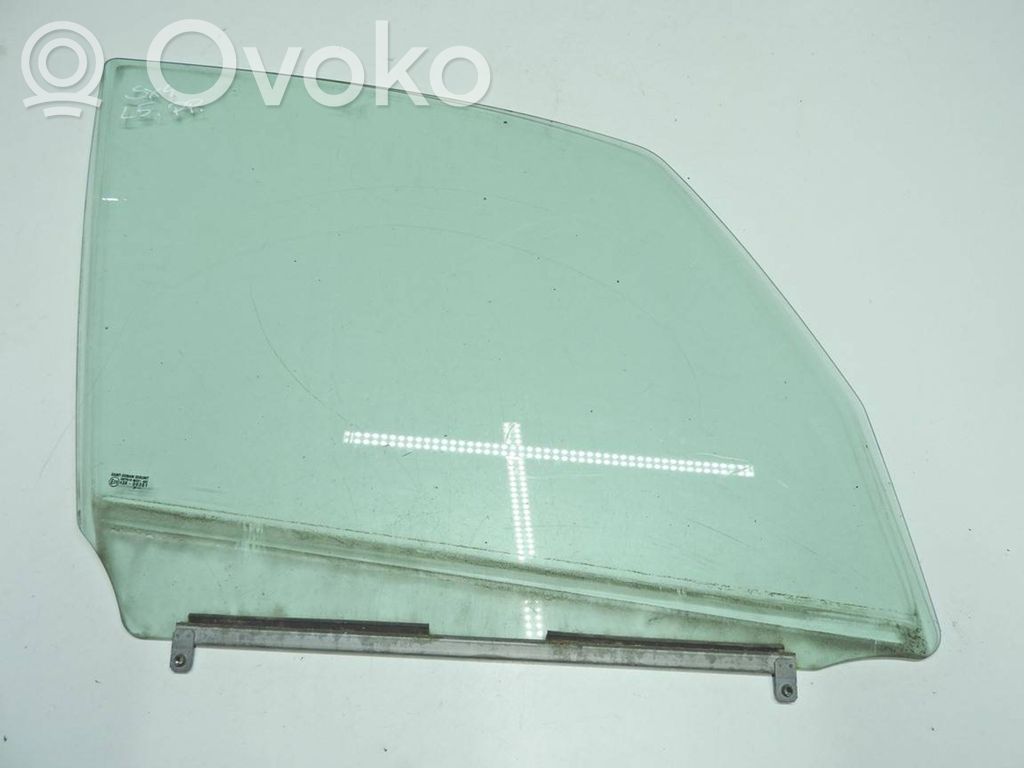 Suzuki SX4 Front door window glass four-door 