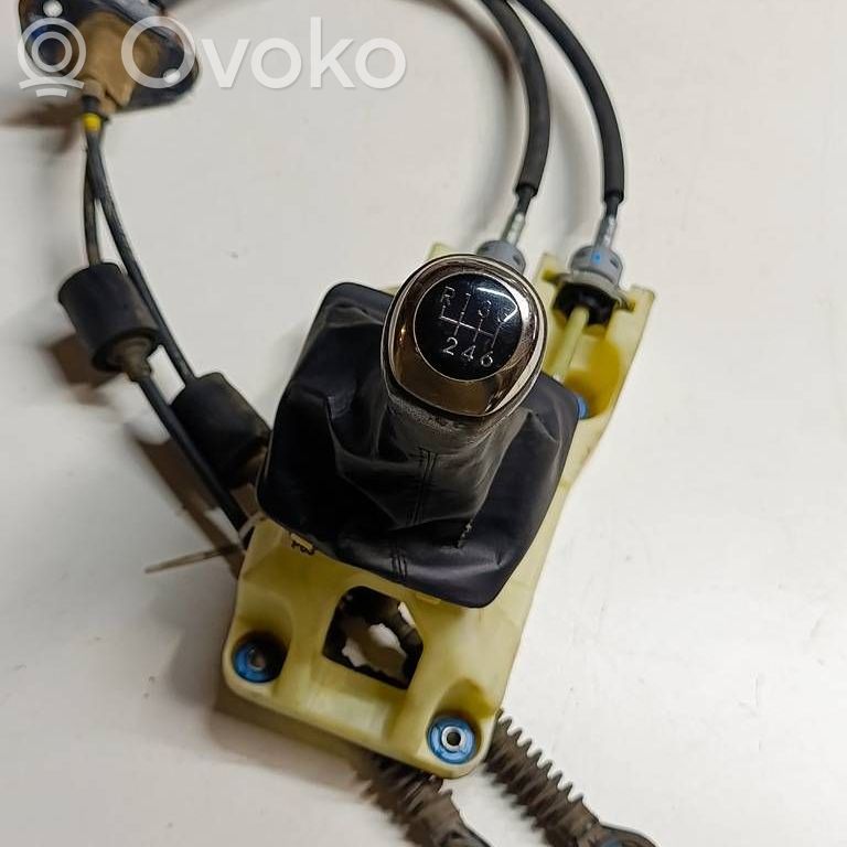 Hyundai i30 Gear selector/shifter in gearbox 