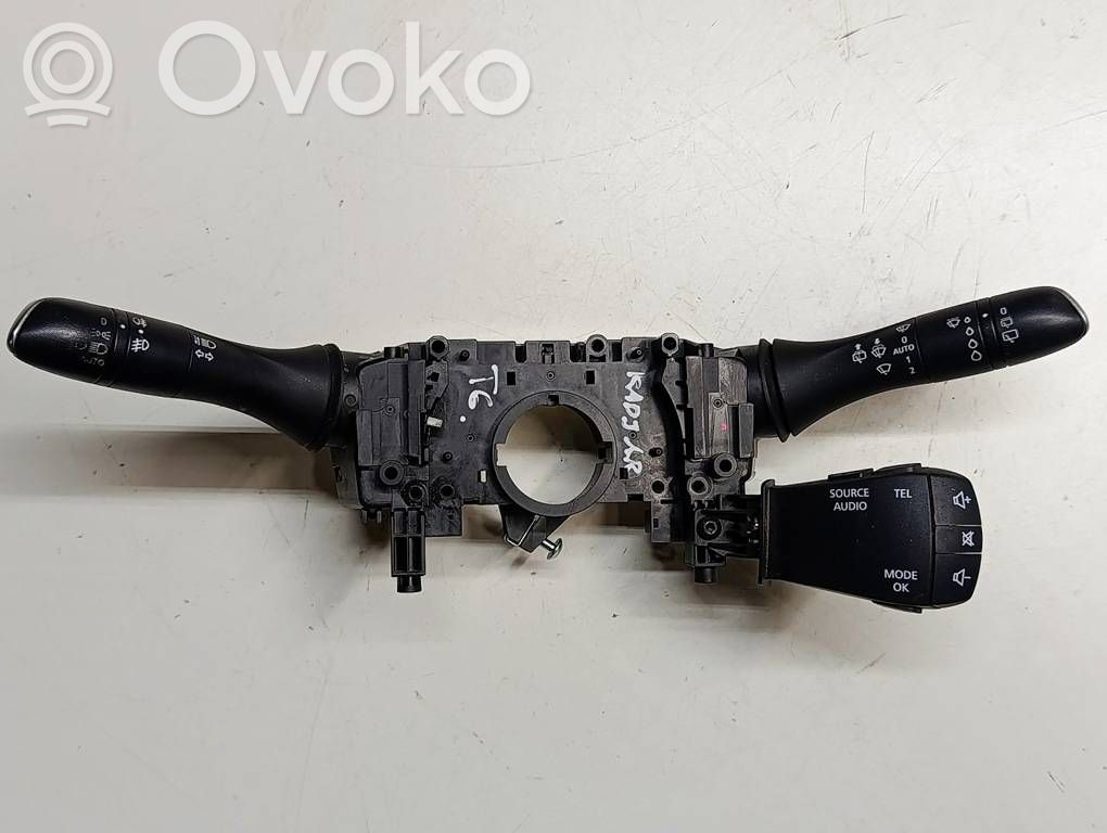 Renault Kadjar Steering wheel buttons/switches 