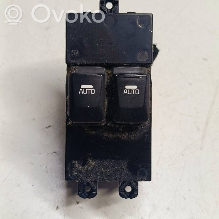 KIA Ceed Interruptor del elevalunas eléctrico 
