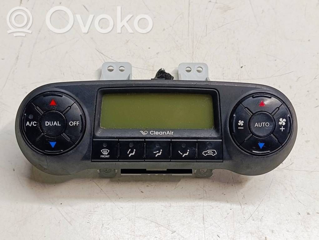 Hyundai ix35 Climate control unit 