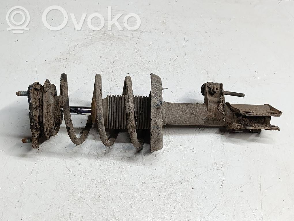 Hyundai i30 Amortyzator osi przedniej ze sprężyną 