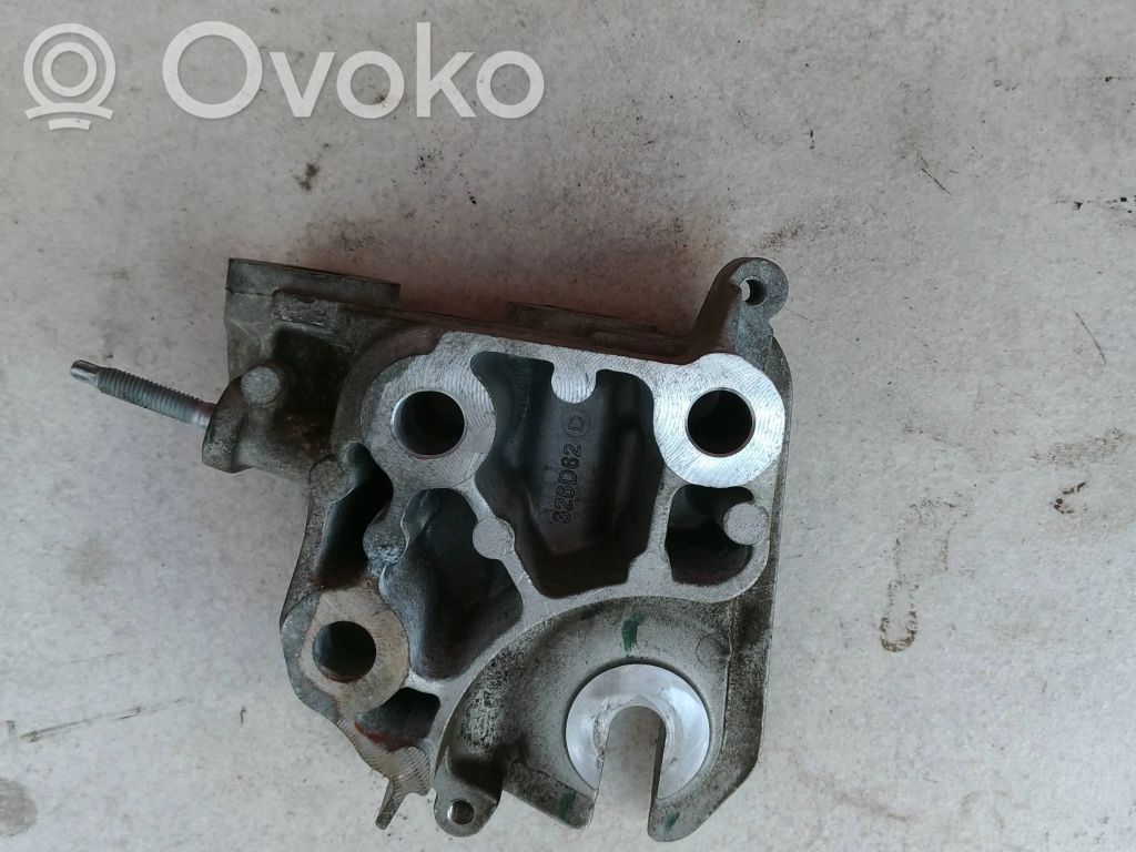 Ford Kuga I Engine mounting bracket 