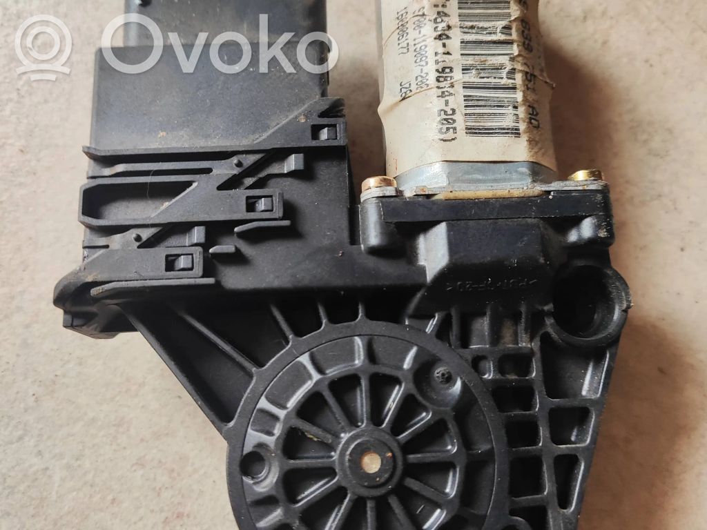Volkswagen PASSAT B5 Silniczek podnoszenia szyby drzwi tylnych 
