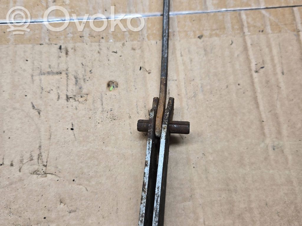 Loading door check strap stopper   69255
