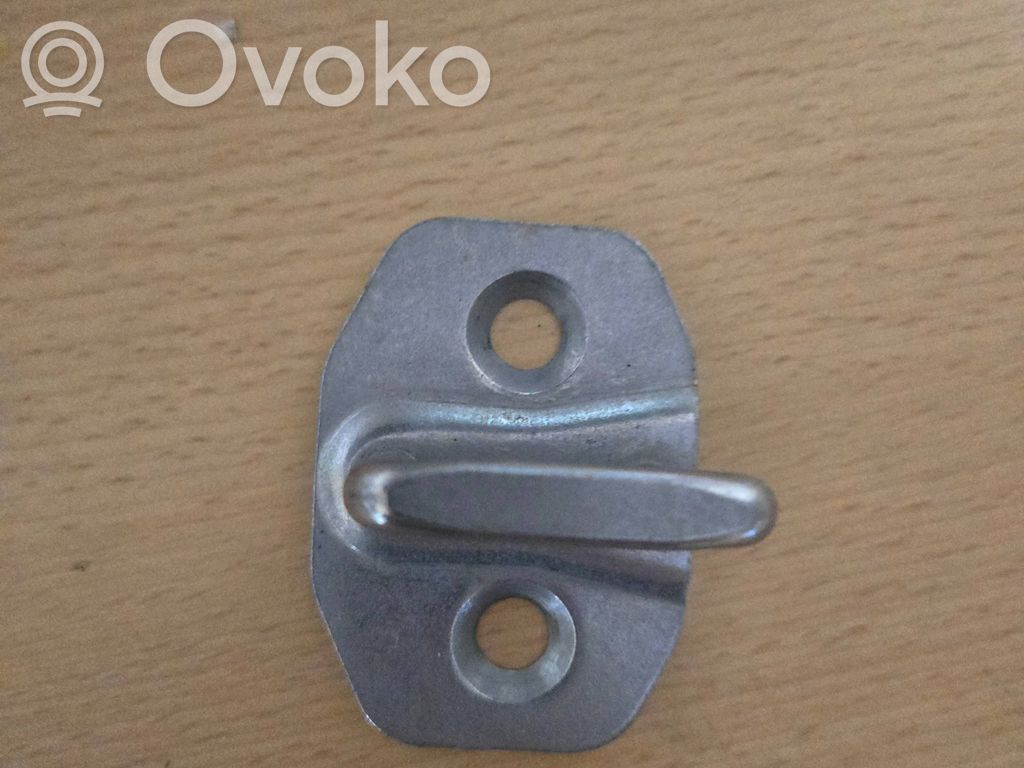 BMW X2 F39 Front door lock loop/hook striker 