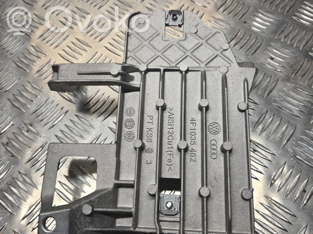 Audi A6 S6 C6 4F Bracket in trunk/boot 