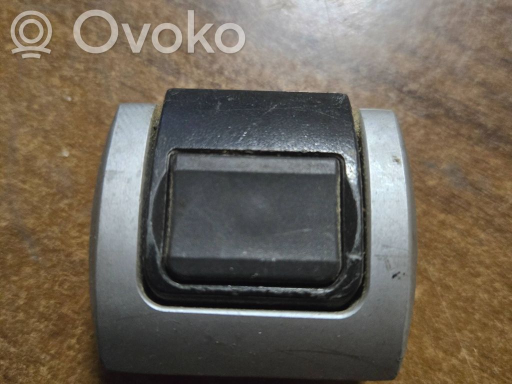 Audi A6 S6 C6 4F Tie down hook / loop 