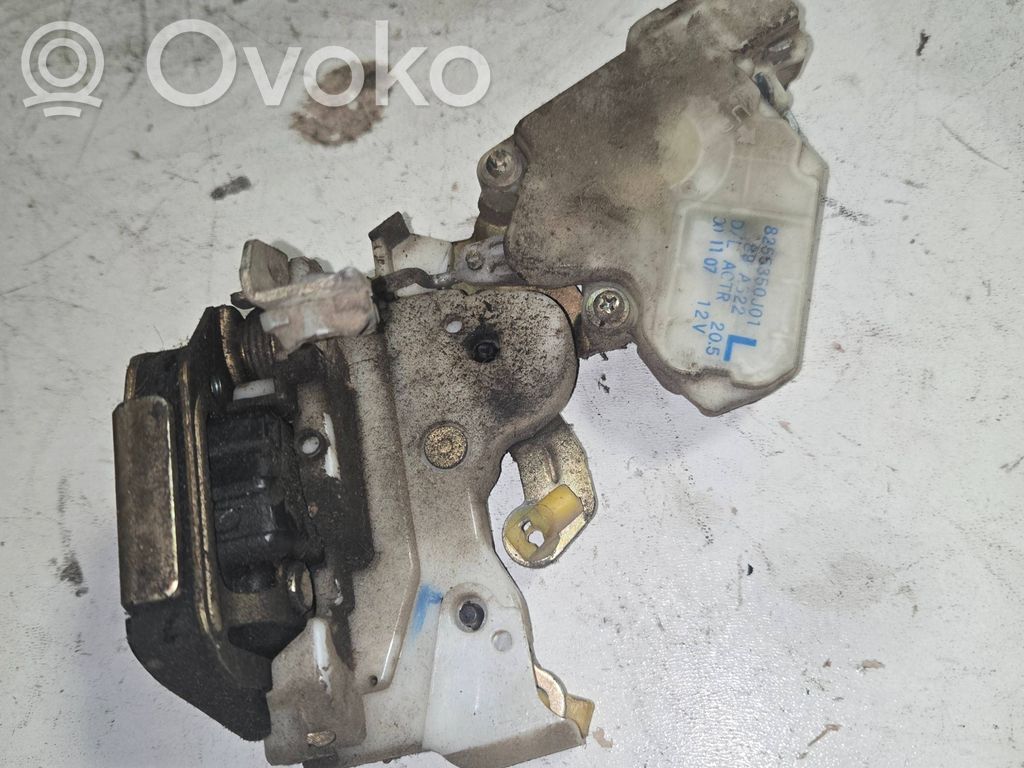Nissan Terrano Galinių durų spyna 