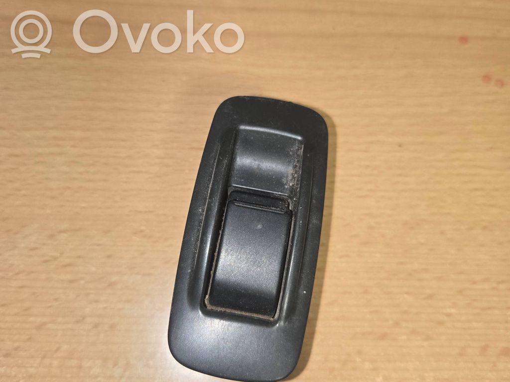 Toyota Corolla Verso E121 Electric window control switch 