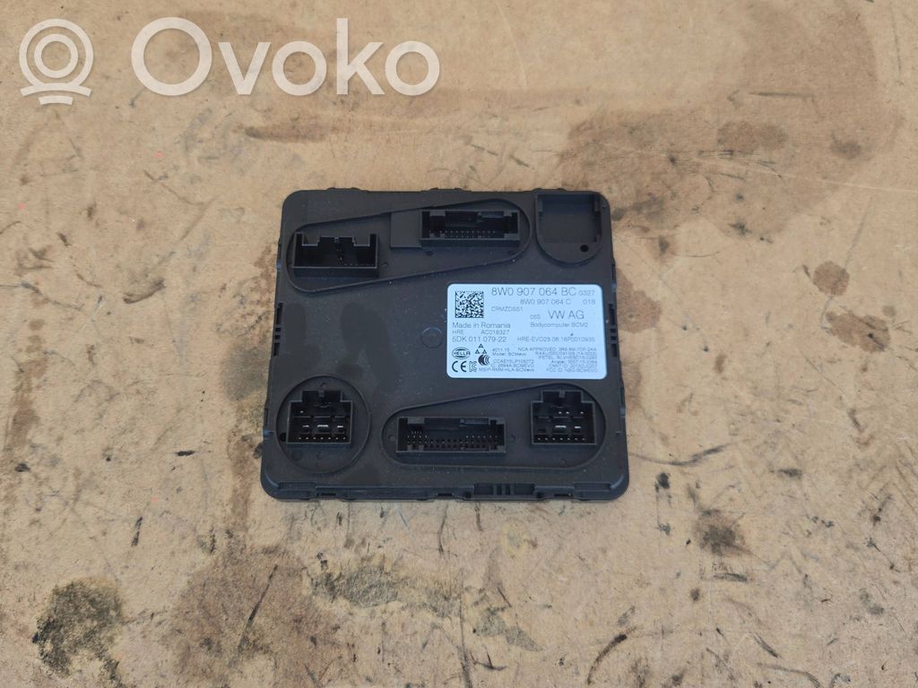 Audi A4 S4 B9 Comfort/convenience module 