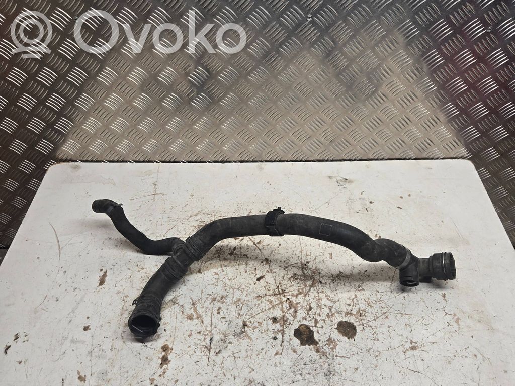 Audi A4 S4 B9 Engine coolant pipe/hose 