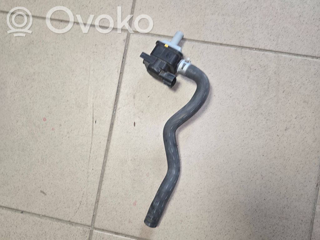Toyota RAV 4 (XA40) Válvula de vacío 
