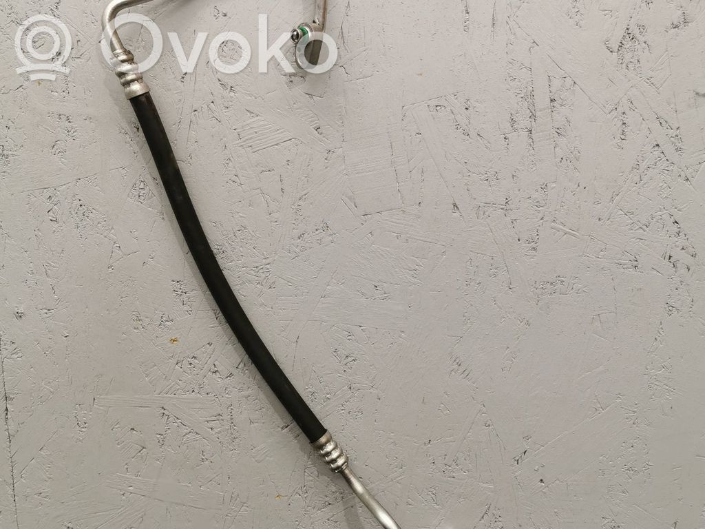 KIA Pro Cee'd III Ilmastointilaitteen putki (A/C) 